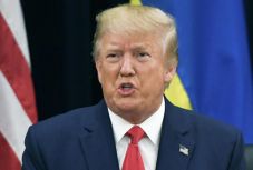 Közzétették a Donald Trump elleni vizsgálat tanúvallomásait