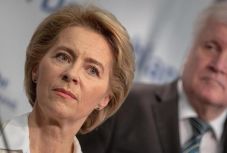 Most már csak a britek biztosjelöltjét várja Ursula von der Leyen