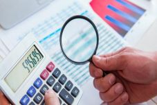 Uniós biztos: kihívásokkal teli út előtt áll az európai gazdaság