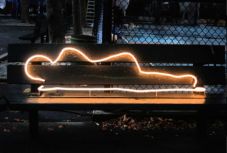 Játsszunk hajléktalanosdit! Színházi előadás hívja fel a figyelmet a periférián élőkre