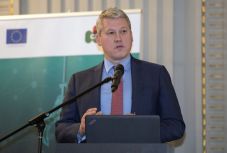 Az igazságügyben dolgozók korrupciós ügyeibe tekintene be az igazságügyi miniszter