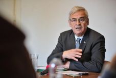 A szavazólap érvénytelenítésére biztatja szimpatizánsait Tőkés László