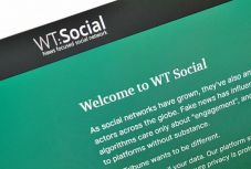 A Facebook riválisának szánt közösségi portált indított a Wikipédia alapítója