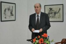 Hazám-díjjal tüntették ki Dávid Gyula irodalomtörténészt