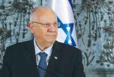 Az izraeli államfő felajánlotta a kormányalakítás lehetőségét a kneszet összes képviselőjének