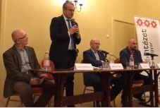 Pódiumbeszélgetés: Romániában visszalépés történt a kisebbségvédelem terén