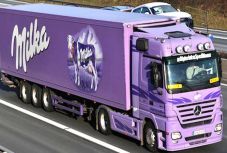 Vakmerő csokoládétolvajokat keres az osztrák rendőrség