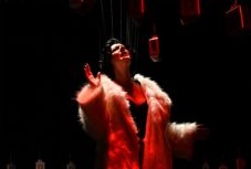 Aradon is bemutatják Darvasi László Karádyról írt darabját