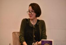 „Még nem tettem pontot a Kalózlány végére...” – Lupescu Katával teáztunk a Cărtureștiben