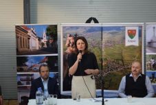 Üzenték, nem fogják leállítani a magyar gazdaságfejlesztési programokat Erdélyben