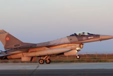 Újabb öt darab F-16-os vadászbombázót vásárol a védelmi minisztérium