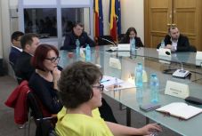 Honlapot hozott létre az oktatási minisztérium „papírvágó bizottsága”