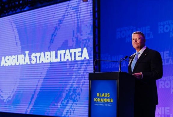 Johannis meg akarja „szabadítani” az állami intézményeket a szociáldemokratáktól