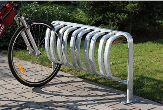 Megkönnyítenék a köztéri kerékpárparkolást