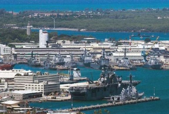 Tüzet nyitott egy tengerész a Pearl Harbor-i támaszponton