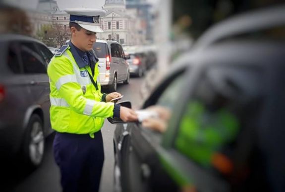 Közlekedési bírságok: ekkora lehet jövőre a büntetőpont értéke