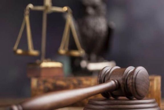 Elhalasztanák a bírák és ügyészek előzetes nyugdíjba vonulásának lehetőségét