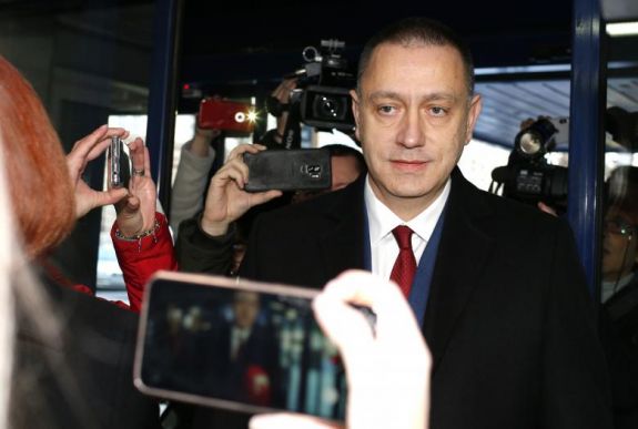 Mihai Fifor volt védelmi minisztert is kihallgatta a temesvári DNA