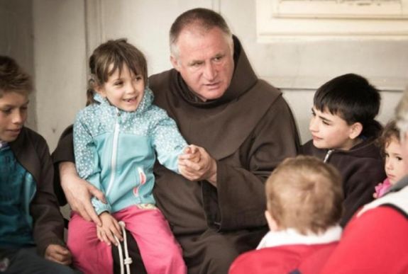 Böjte Csaba: „Ha adventben megtisztítjuk a lelkünket, karácsonykor maguktól gyulladnak ki az ünnepi fények”