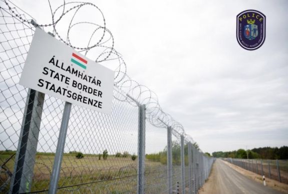 Letöltendő börtönbüntetésre ítéltek Magyarországon egy román embercsempészt