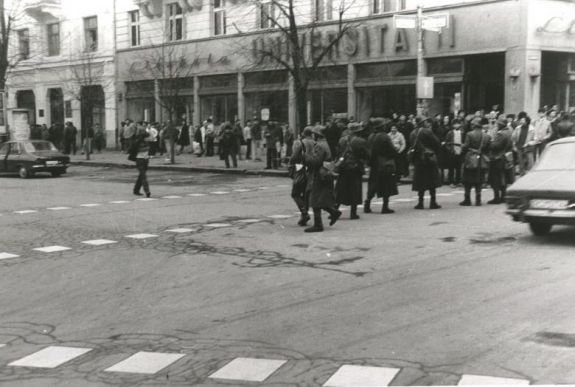 Történelemformáló tettek  voltak 30 éve Kolozsváron is – interjú Fodor János történésszel