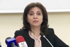 Oktatási miniszter: elég volt a műelemzések bemagoltatásából!