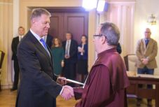 December 21-én teszi le az elnöki esküt Johannis