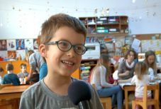 „Amikor nem ajándékokat hord, akkor otthon csomagol” – óvodásokat kérdeztünk a Mikulásról