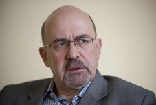 Markó Béla kapta idén a Zelk Zoltán-díjat