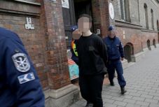 Letartóztatták a tanárára késsel támadó magyar diákot