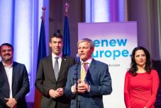  Újraválasztották PLUS-elnöknek Dacian Cioloşt 