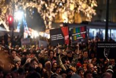 A kormány kulturális törvényjavaslata ellen tüntettek Budapesten