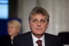 FRISSÍTVE – Bejelentette lemondását Mircea Duşa Maros megyei prefektus