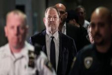 Harvey Weinstein 47 millió dolláros peren kívüli egyezséget kötött az őt vádló nőkkel