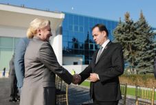 Dăncila kiosztotta, Orban visszaveszi a PSD-s önkormányzatoknak adott pénzt