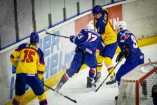 Jégkorong: megnyerte olimpiai előselejtező csoportját Románia válogatottja