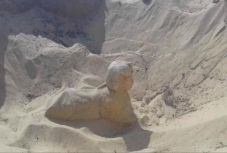 Szokatlan helyen találtak rá a miniatűr szfinxre