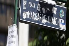 Kustán Magyari Attila: Thatcher asszony kísértete járja be…