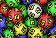 Boldog lesz a karácsony: megütötték a főnyereményt