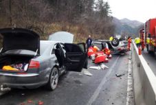 Két személy meghalt egy Szeben megyei autóbalesetben