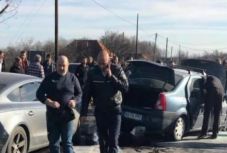 Telefonon beszélhetett vezetés közben a halálos balesetet okozó volt miniszter