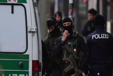 Tüzet nyitott egy fegyveres rabló Berlinben