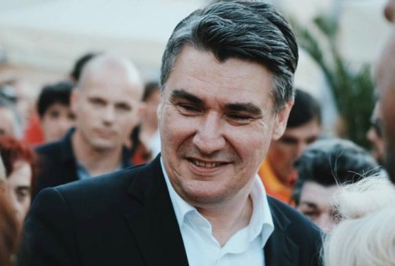 Horvát elnökválasztás: az exit-poll szerint a szociáldemokrata Milanovic nyert