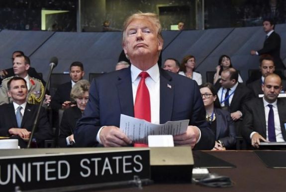 Rendkívüli NATO-csúcs lesz hétfőn a közel-keleti feszültség miatt