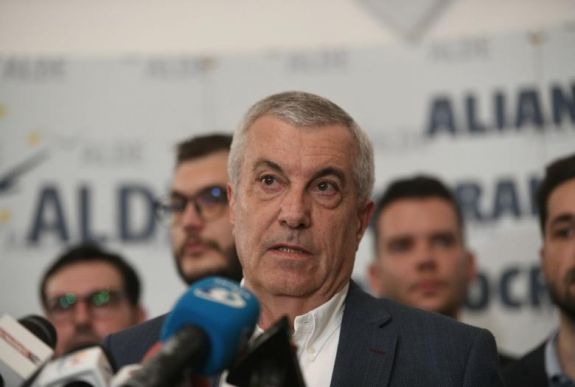 Tăriceanu: A kormány javasoljon időpontot a helyhatósági választásokra