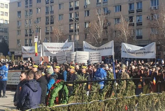 Kifütyülték Johannist és Ludovic Orbánt az autópályák hiánya miatt