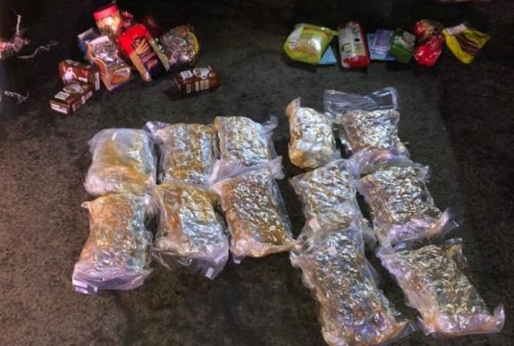 Hat kilogramm kannabiszt találtak egy besztercei férfi gépkocsijában