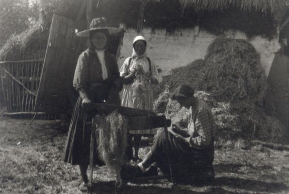 „Valakinek muzsikálnak a faluban valahol”- jelentős erdélyi népzenei gyűjteményt tettek közzé