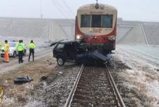 Vonattal ütközött egy személygépkocsi Aradon