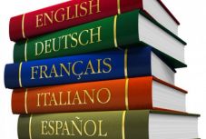 Romániában szinte minden diák tanul két idegen nyelvet, de a lakosság kétharmada csak az anyanyelvét beszéli